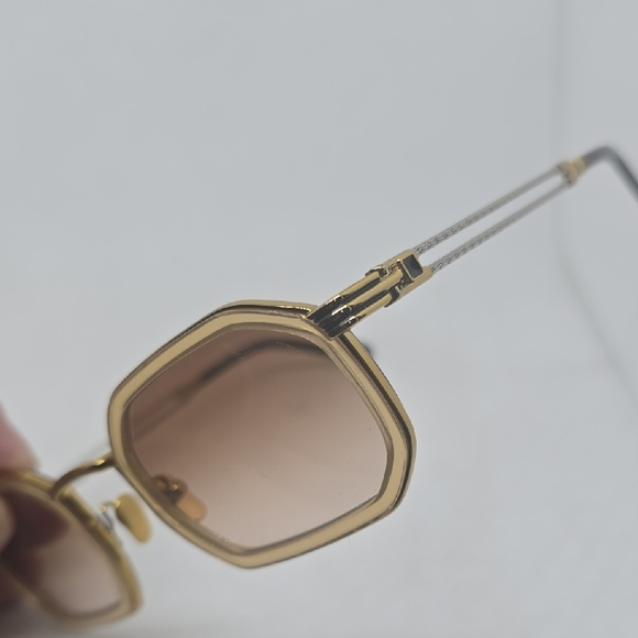 Chic Gold Women\'s Sunglasses main image 4